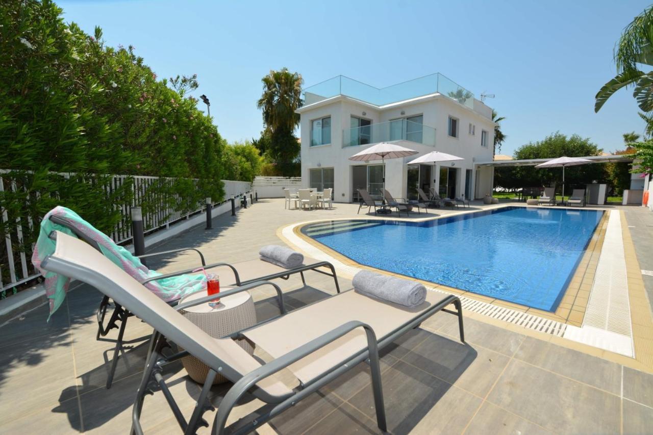 Olympic Gardens Villa Protarász Kültér fotó